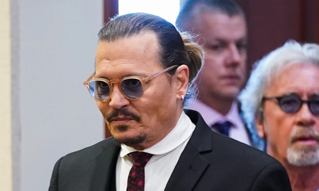 Kate Moss testifica que Johnny Depp nunca la empujó por las escaleras durante su relación Kate Moss testifica que Johnny Depp nunca la empujó por las escaleras durante su relación