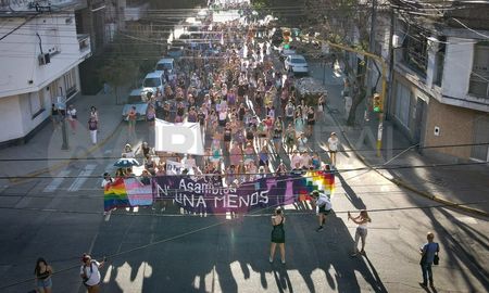 Multitudinaria marcha por el 8M en la ciudad de Santa Fe. Multitudinaria marcha por el 8M en la ciudad de Santa Fe.