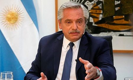 El presidente le respondió a la gobernadora de Río Negro. El presidente le respondió a la gobernadora de Río Negro.