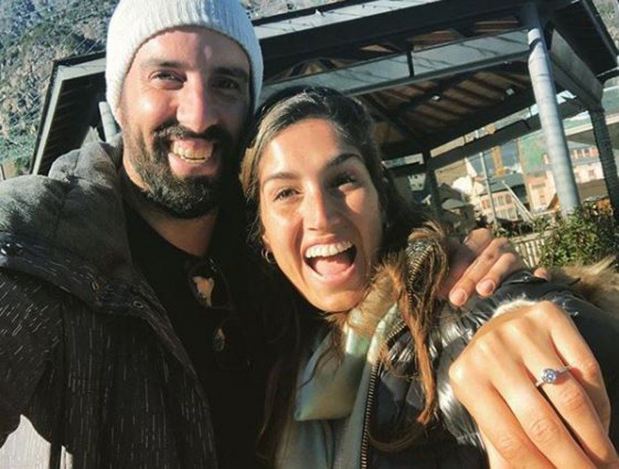 El periodista y su novia se casarán por civil el 14 de febrero y el 5 de marzo harán la ceremonia religiosa con una fiesta.