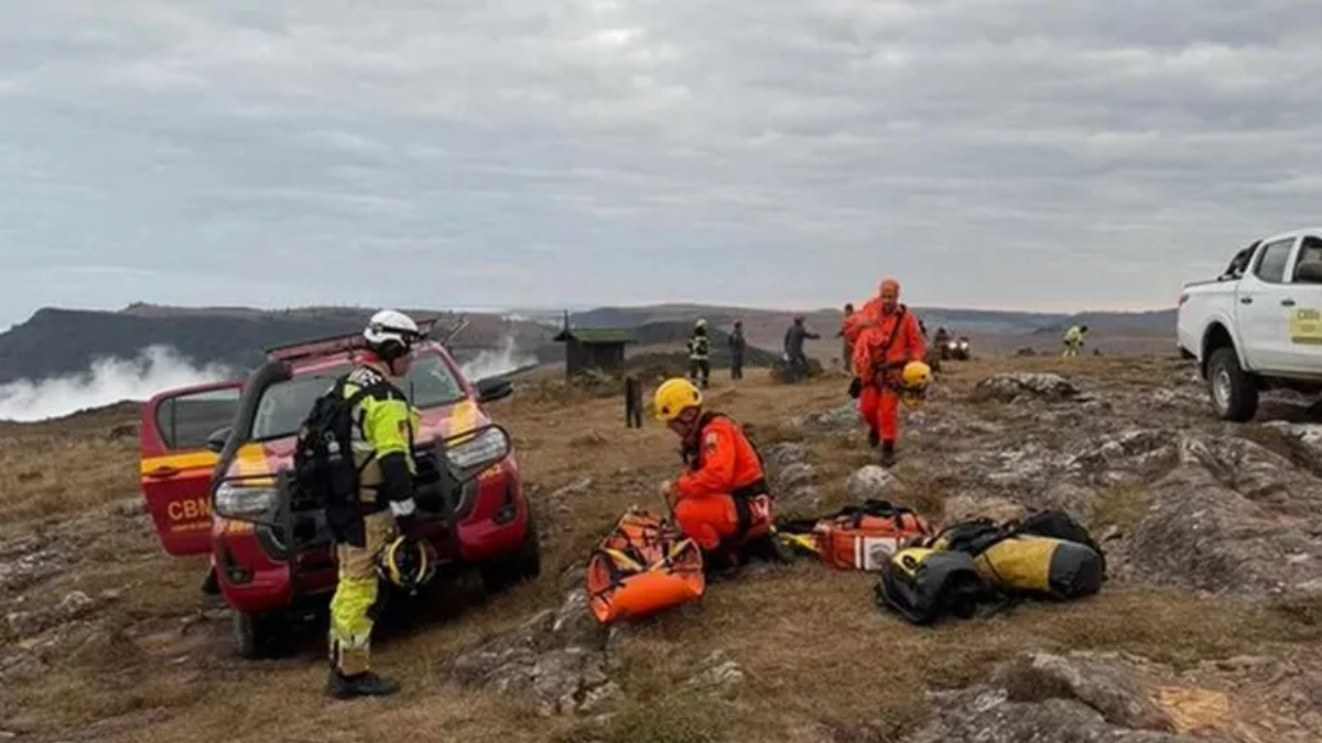 Dolor en Brasil: una nena de 11 años murió al caer de un mirador sin protección y su familia presenció la tragedia