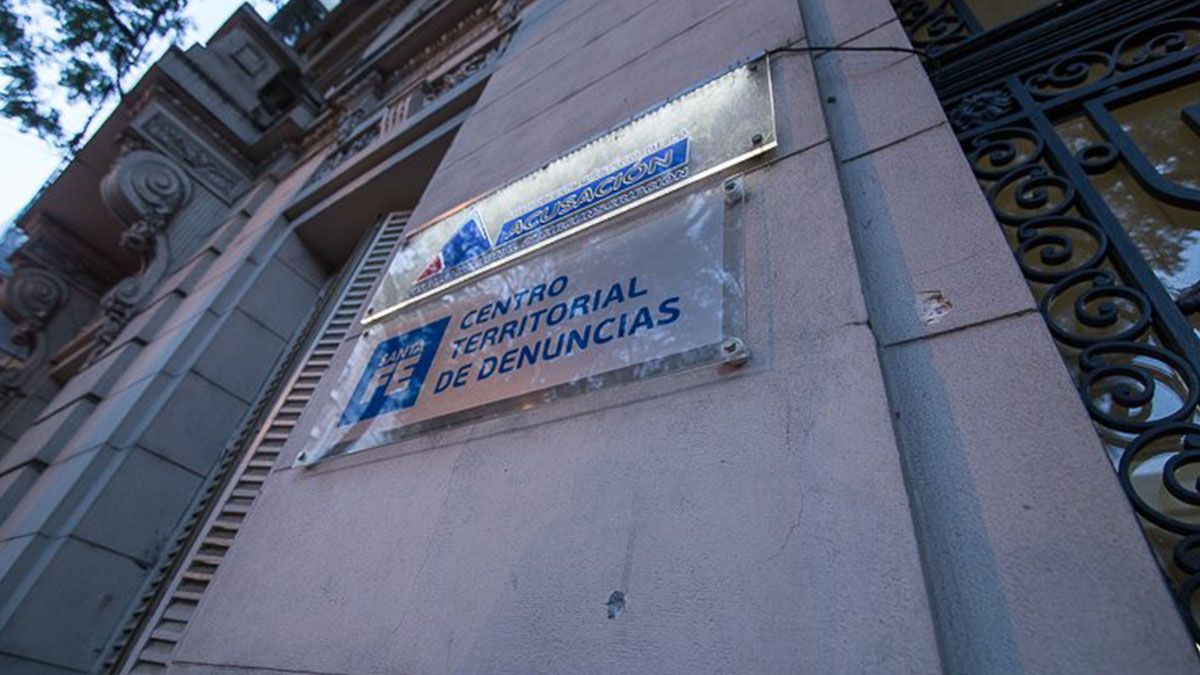 Se la vincula con por lo menos diez ataques a disparos a diferentes inmuebles en Rosario