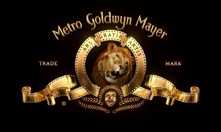 MGM está declarada en quiebra desde 2010, pero antes de ello fue comprada por un fondo del que Sony es copropietaria. MGM está declarada en quiebra desde 2010, pero antes de ello fue comprada por un fondo del que Sony es copropietaria.
