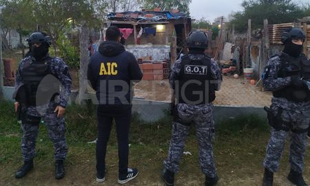 El lugar donde fue el allanamiento se encuentra muy próximo a la defensa de Colastiné. El lugar donde fue el allanamiento se encuentra muy próximo a la defensa de Colastiné.
