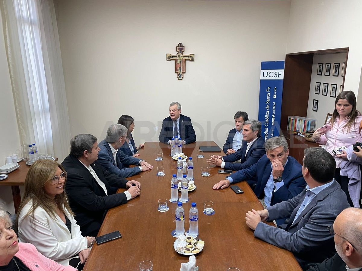 Juan Schiaretti y Facundo Manes fueron recibidos por autoridades de ADER y de la Universidad Católica. Juan Schiaretti y Facundo Manes fueron recibidos por autoridades de ADER y de la Universidad Católica.