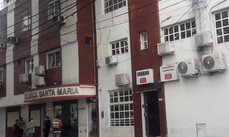 Tras una denuncia por desaparición de una niña embarazada que había sufrido un abuso sexual en Santiago del Estero, se destapó una posible red federal de trata de personas con fines de explotación sexual. Tras una denuncia por desaparición de una niña embarazada que había sufrido un abuso sexual en Santiago del Estero, se destapó una posible red federal de trata de personas con fines de explotación sexual.