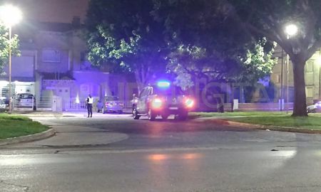 El violento episodio ocurrió en Avenida 7 Jefes y Luciano Molinas. El violento episodio ocurrió en Avenida 7 Jefes y Luciano Molinas.