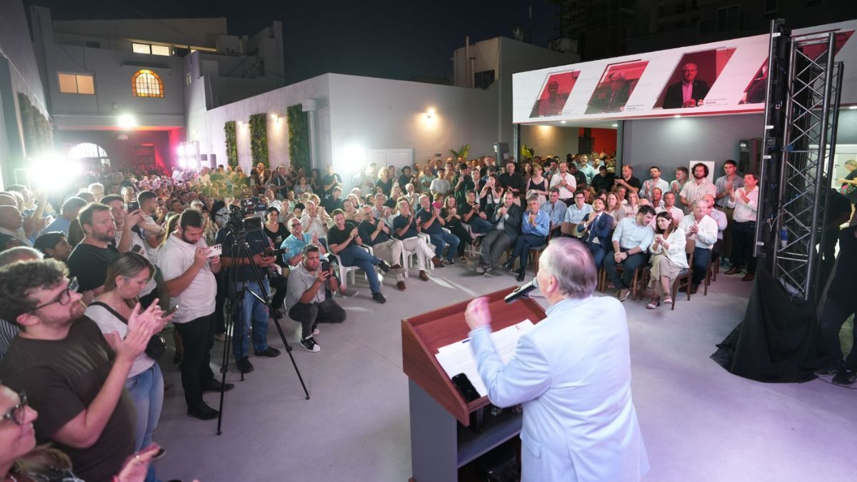 El multitudinario encuentro cont&oacute; con la presencia del gobernador de la provincia Maximiliano Pullaro.