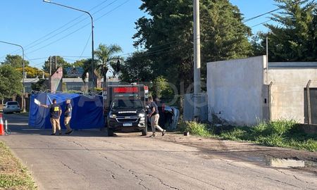 El siniestro ocurrió sobre avenida Aristóbulo del Valle al 9600, mano hacia el norte. El siniestro ocurrió sobre avenida Aristóbulo del Valle al 9600, mano hacia el norte.