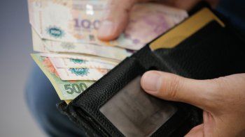 Los salarios quedaron por encima de la inflación en octubre: el índice subió 2,5%