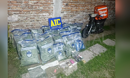 Los investigadores presumen que el sospechoso realizaba el reparto de la marihuana con una motocicleta Los investigadores presumen que el sospechoso realizaba el reparto de la marihuana con una motocicleta