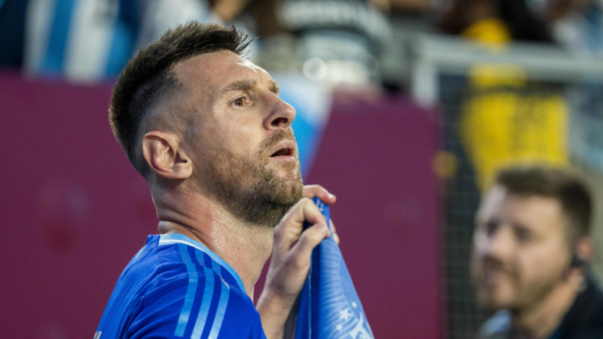 El enojo de Lionel Messi con Nicolás González tras fallar el último mano a mano ante Guatemala