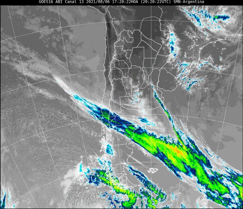 En la imagen satelital se observa algo de nubosidad en nuestra región.