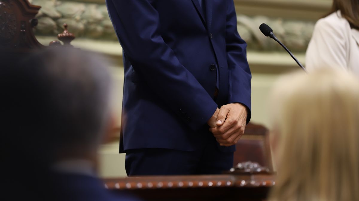 Más allá de la liturgia institucional y los ejes formales