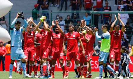 El equipo mexicano confirmó que se detectaron siete casos asintomáticos de coronavirus en el club. El equipo mexicano confirmó que se detectaron siete casos asintomáticos de coronavirus en el club.