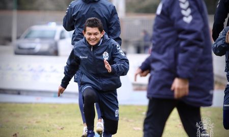 Luis Pulga Rodríguez continúa su preparación y no jugará para Gimnasia y Esgrima de La Plata ante Rosario Central por el Torneo de la Liga Profesional. Luis Pulga Rodríguez continúa su preparación y no jugará para Gimnasia y Esgrima de La Plata ante Rosario Central por el Torneo de la Liga Profesional.
