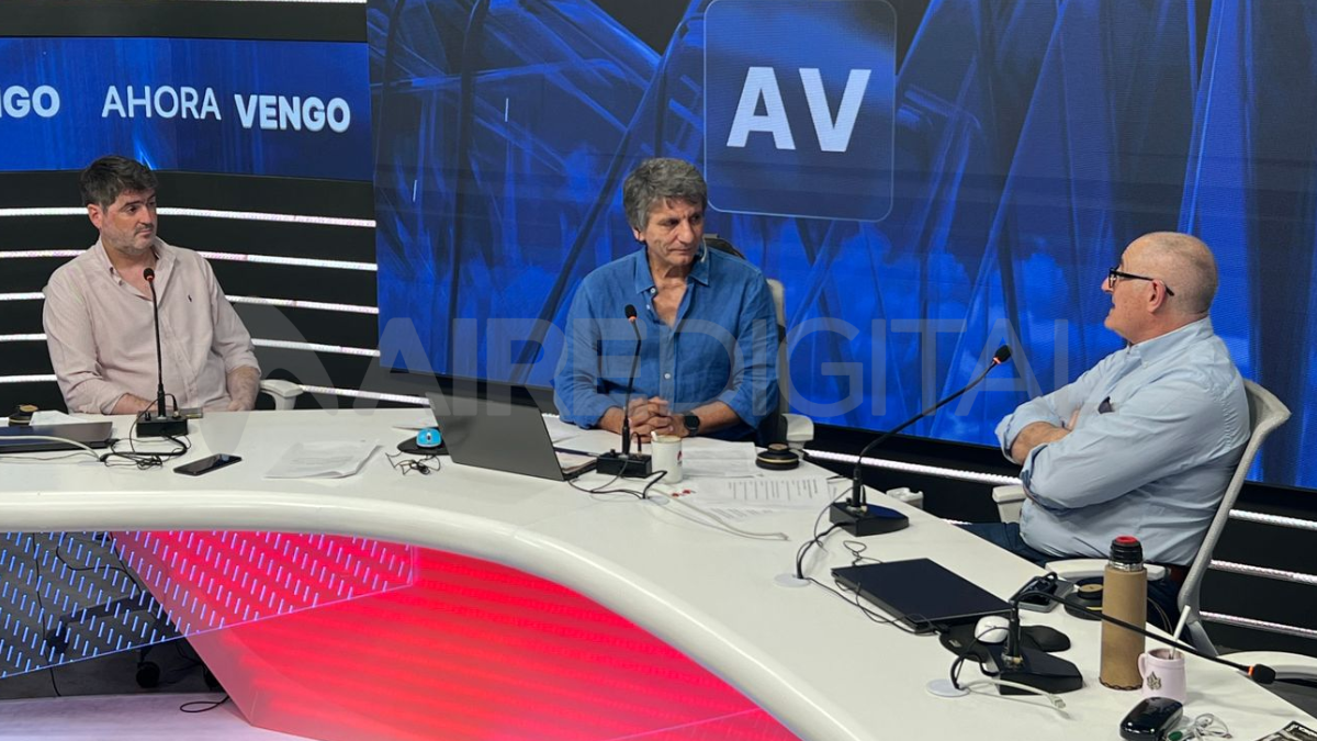 Noelio Ferrero, dueño y gerente general de A Todo Color Pinturerías, pasó por los estudios de AIRE. Noelio Ferrero, dueño y gerente general de A Todo Color Pinturerías, pasó por los estudios de AIRE.