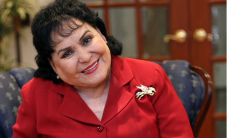 La actriz, Carmen Salinas, se encuentra en terapia intensiva luego de sufrir un derrame cerebral el pasado 11 de noviembre. La actriz, Carmen Salinas, se encuentra en terapia intensiva luego de sufrir un derrame cerebral el pasado 11 de noviembre.