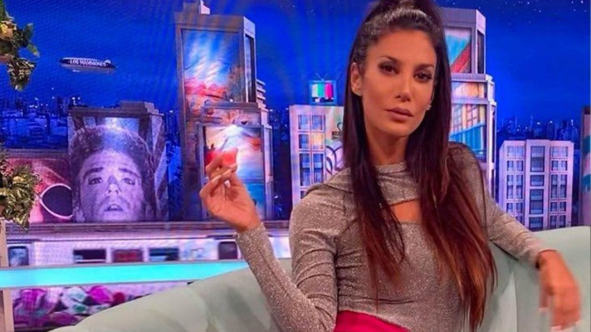 Silvina Escudero pensó que tenía apagado el micrófono y puteó a los que se burlan de los carpinchos