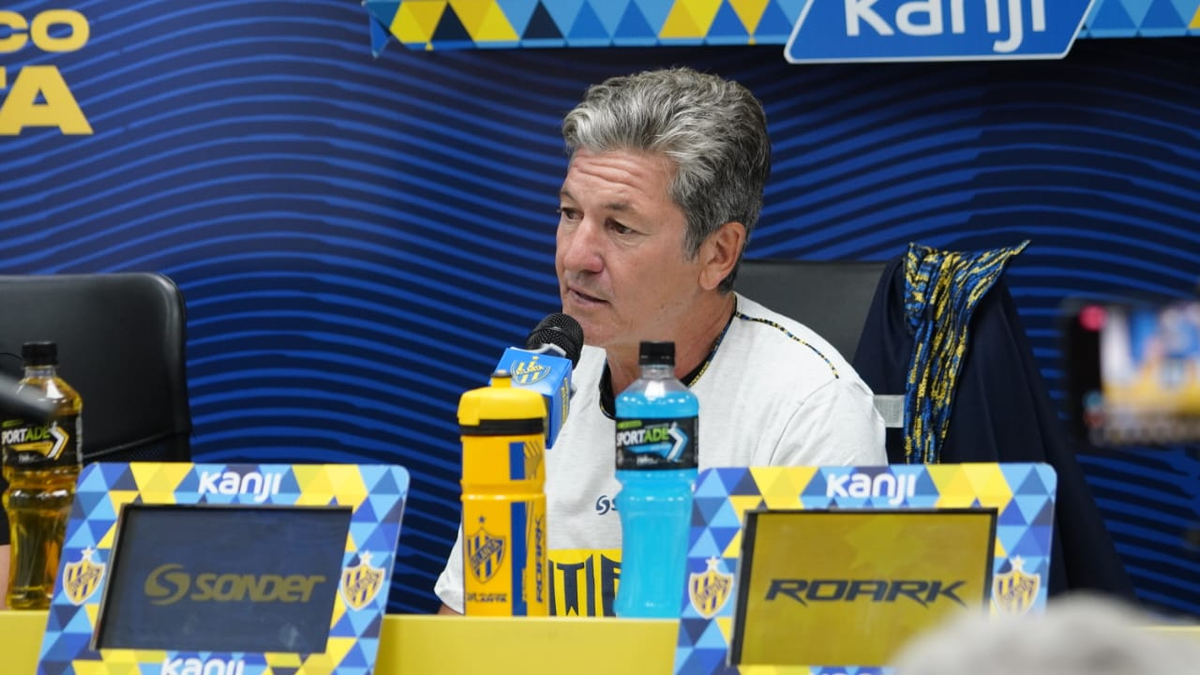 Mario Sciacqua, técnico de Atlanta. Mario Sciacqua, técnico de Atlanta.