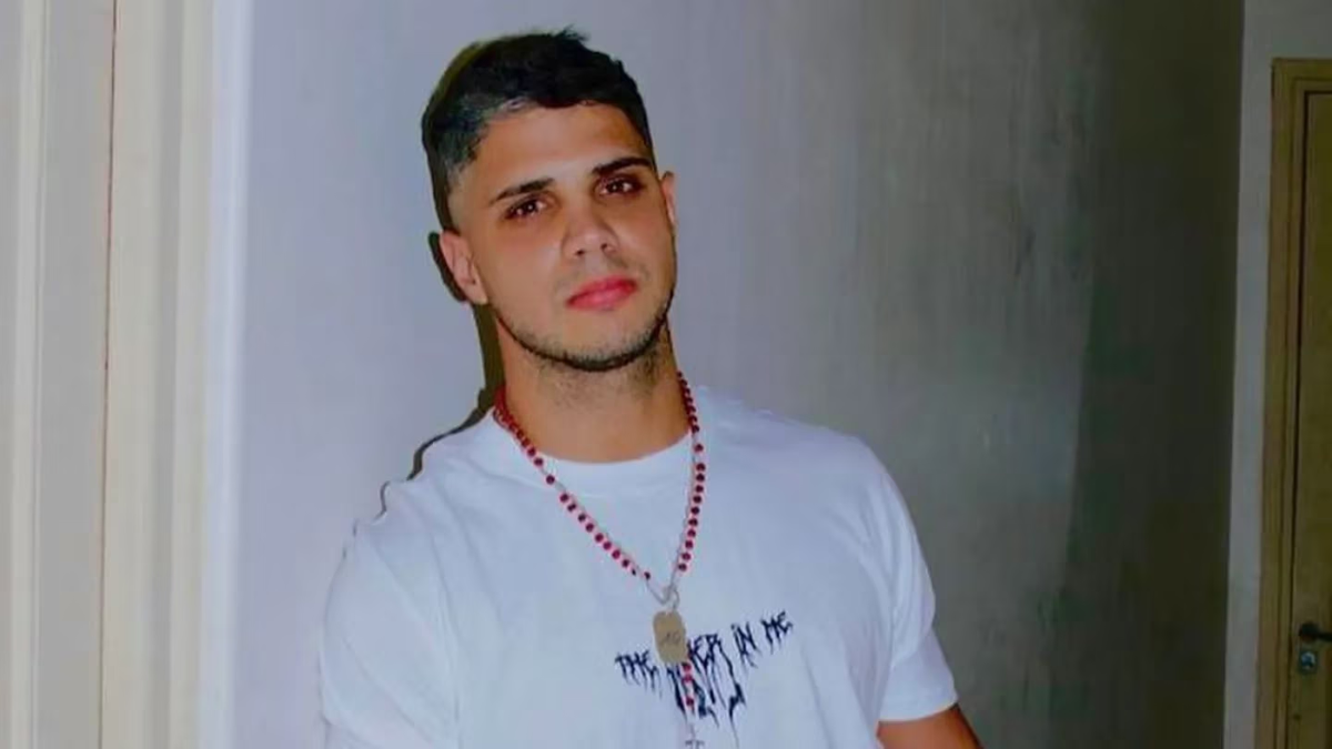 Alexis “Conejo” Quiroga traicionó a Coty. Alexis “Conejo” Quiroga traicionó a Coty.