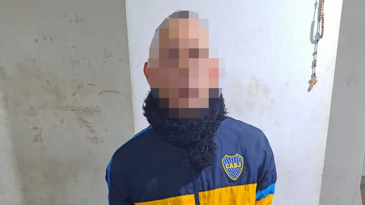 Uno de los detenidos. Uno de los detenidos. 