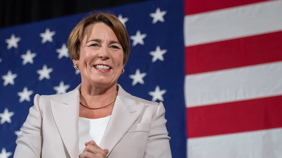 Healey es la primera gobernadora abiertamente lesbiana de Estados Unidos
