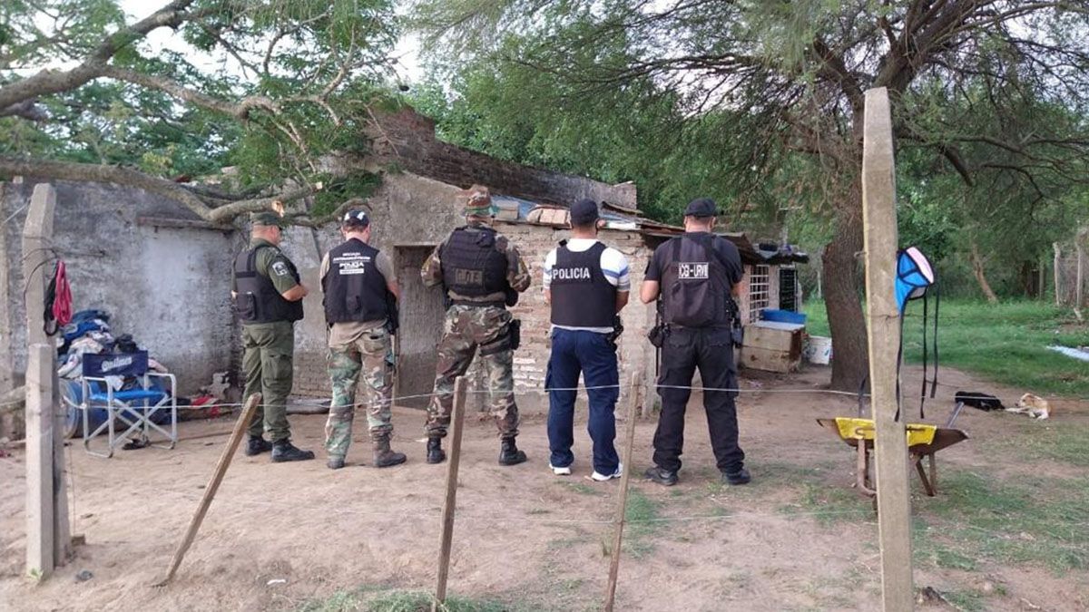 Un joven detenido con una tumbera en un allanamiento realizado en el paraje Los Zapallos