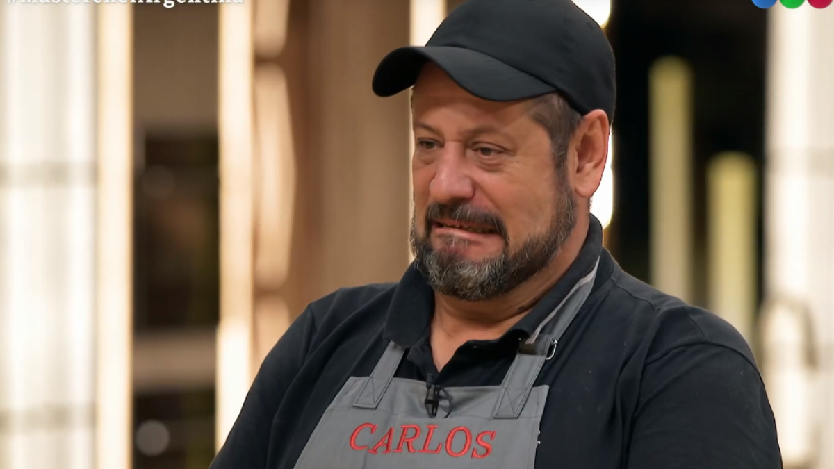 Carlos de MasterChef se olvidó de ponerle huevos a la torta Red Velvet