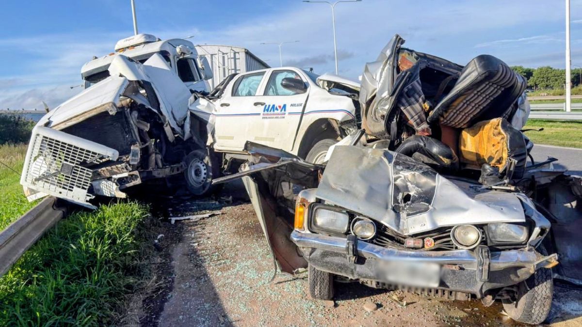 La imagen del impactante accidente en la Autopista Rosario - Santa Fe.