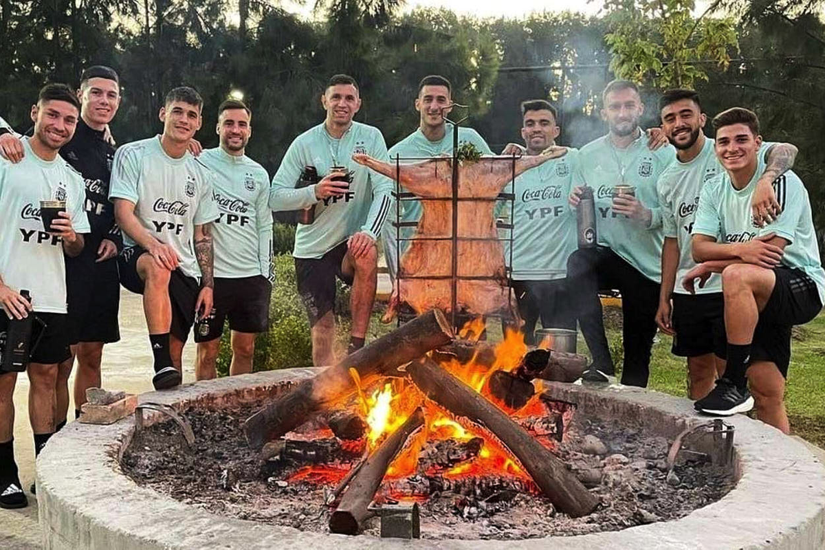 La Selección Argentina llevó 2630 kilos de carne a Qatar: cuánto gastaron y cuál es el corte favorito