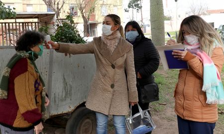 El Plan Detectar comenzó hace 40 días período en el que llegó a más de 35 barrios de la ciudad de Santa Fe y localidades aledañas como Santo Tomé, Recreo, Helvecia, San José del Rincón y Santa Rosa de Calchines. El Plan Detectar comenzó hace 40 días período en el que llegó a más de 35 barrios de la ciudad de Santa Fe y localidades aledañas como Santo Tomé, Recreo, Helvecia, San José del Rincón y Santa Rosa de Calchines.