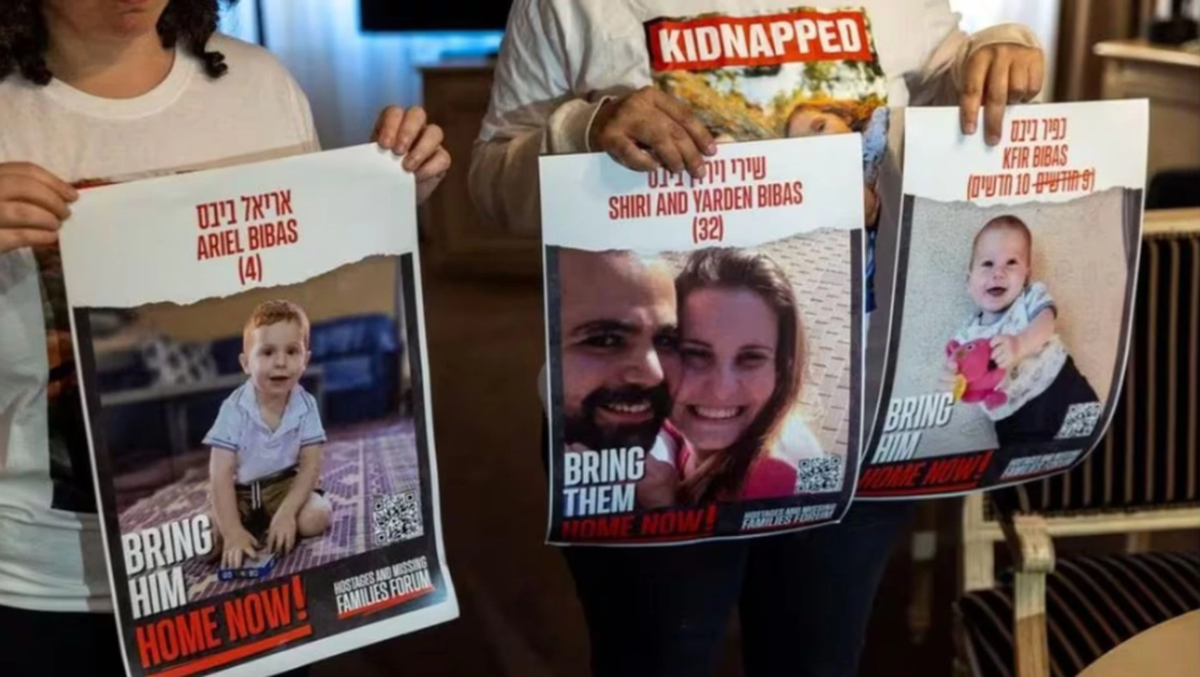 El continuo pedido por la aparición de la familia argentina. El continuo pedido por la aparición de la familia argentina.