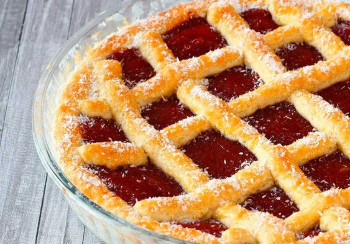 La pastafrola es un postre tradicional de Argentina y Uruguay, ideal para poder acompañar los mates. La pastafrola es un postre tradicional de Argentina y Uruguay, ideal para poder acompañar los mates.