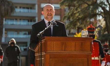 El gobernador Omar Perotti en su discurso en el acto del 25 de Mayo en Santa Fe. El gobernador Omar Perotti en su discurso en el acto del 25 de Mayo en Santa Fe.