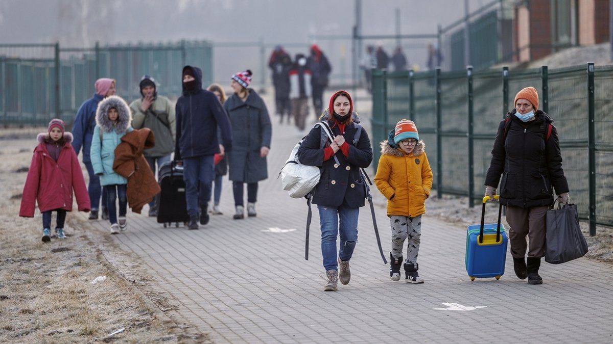 El organismo de la ONU para las migraciones informó hoy que más de 7,7 millones de personas huyeron de sus hogares en Ucrania desde que comenzó la invasión rusa.
