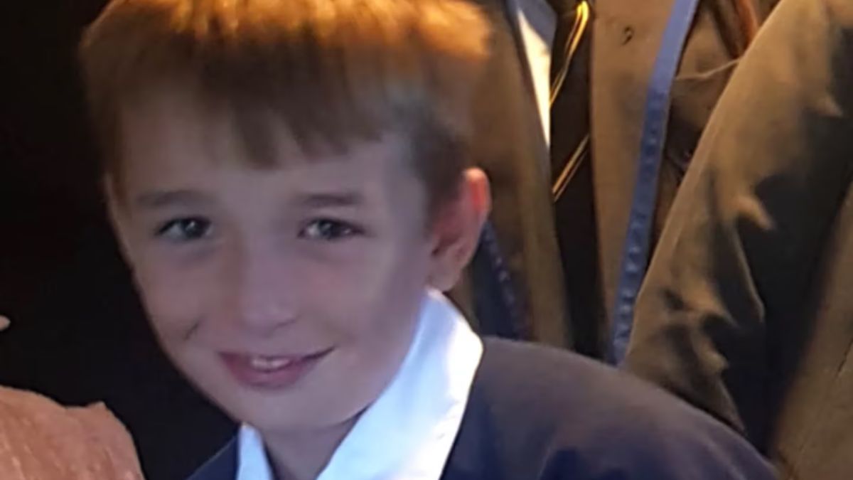 Tragedia en Inglaterra: un niño de 10 años falleció tras un inesperado ataque de asma cuando jugaba con su hermano menor. Tragedia en Inglaterra: un niño de 10 años falleció tras un inesperado ataque de asma cuando jugaba con su hermano menor.