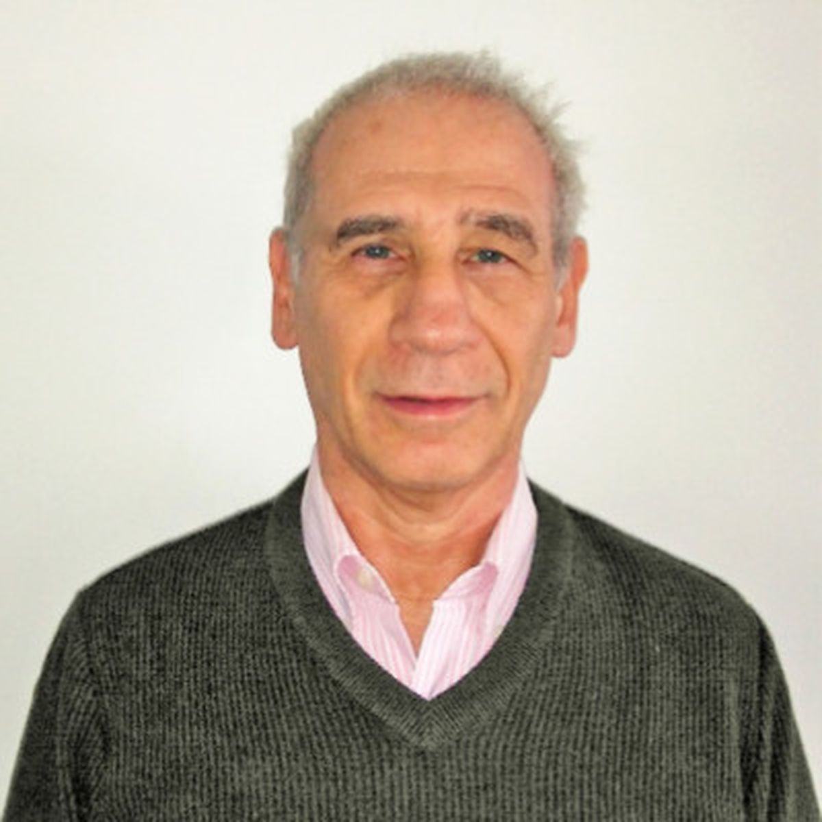 Roberto Wolfenson. Roberto Wolfenson.