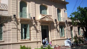 La Corte Suprema de Justiciade la Nación dejó firme la condena para un comisario de la policía de la provincia de Santa Fe por hostigar sexualmente a tres subalternas en la localidad de San Javier.