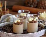 Panna cotta de café para disfrutar un postre delicioso. Panna cotta de café para disfrutar un postre delicioso.