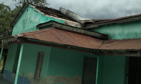 Importantes daños en el edificio del Club de Tartagal que quedó destechado por los fuertes vientos Importantes daños en el edificio del Club de Tartagal que quedó destechado por los fuertes vientos