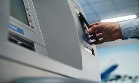 Las entidades no abrirán por motivo de la celebración del Día del Trabajador Bancario, mientras que tampoco operarán las cámaras compensadoras. Las entidades no abrirán por motivo de la celebración del Día del Trabajador Bancario, mientras que tampoco operarán las cámaras compensadoras.