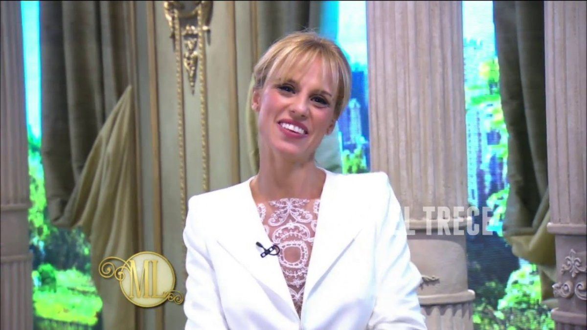 La última vez que Mariana Fabbiani asistió a la mesaza de Mirtha Legrand. 