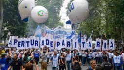 El Gobierno apeló el fallo que le ordena convocar a la paritaria docente El Gobierno apeló el fallo que le ordena convocar a la paritaria docente