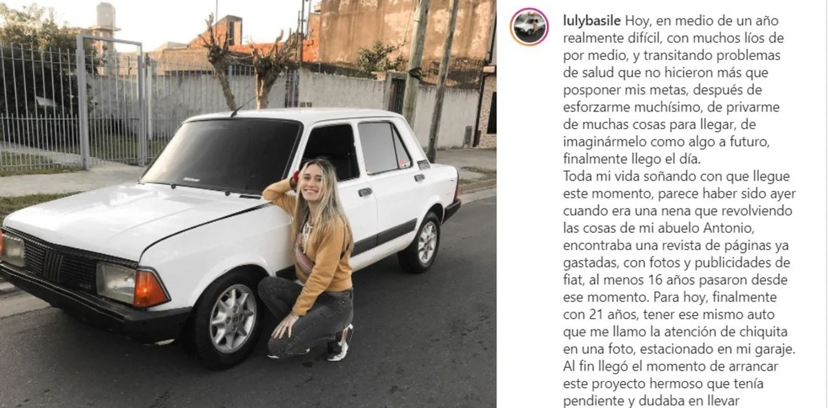 Eufórica, se sacó decenas de fotos junto al Fiat y quiso compartir su emoción en las redes sociales.