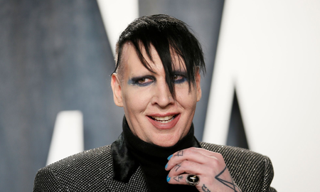 La habitación de Marilyn Manson estaba insonorizada y, originalmente, servía como estudio musical. La habitación de Marilyn Manson estaba insonorizada y, originalmente, servía como estudio musical.