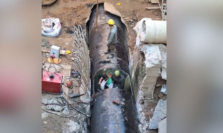 Aguas Santafesinas avanza con la reparación del socavón de 9 de Julio y Bulevar. Aguas Santafesinas avanza con la reparación del socavón de 9 de Julio y Bulevar.