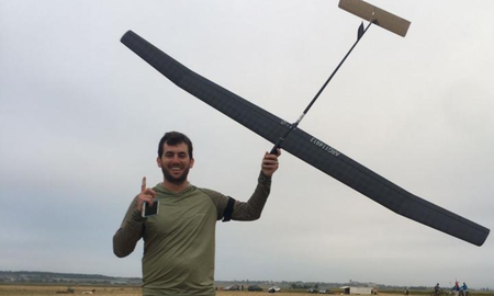 Alejandro Arigos fue tercero en el Mundial de Aeromodelismo de Francia, y ya sueña con las próximas competencias. Alejandro Arigos fue tercero en el Mundial de Aeromodelismo de Francia, y ya sueña con las próximas competencias.