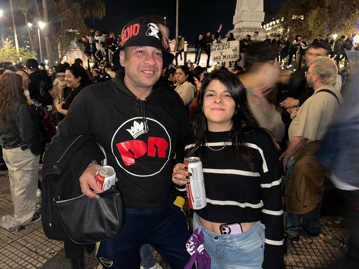 El último adiós congregó a una multitud en Buenos Aires. El último adiós congregó a una multitud en Buenos Aires.