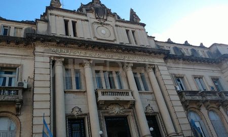 luego de los allanamientos, renunciaron 12 funcionarios del ministerio de seguridad luego de los allanamientos, renunciaron 12 funcionarios del ministerio de seguridad